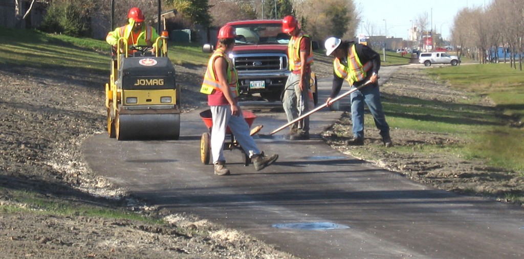 manitoba2-_0047_PathwayConstruction